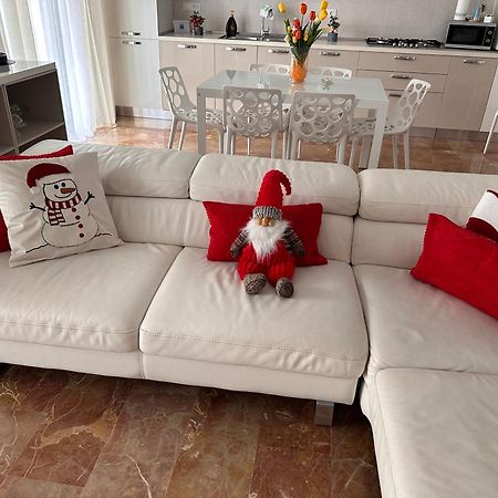 Bnb Nuova Vita Paola Exteriör bild