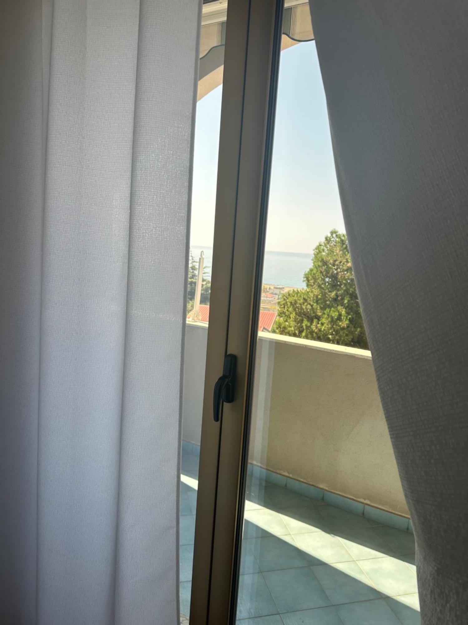 Bnb Nuova Vita Paola Exteriör bild