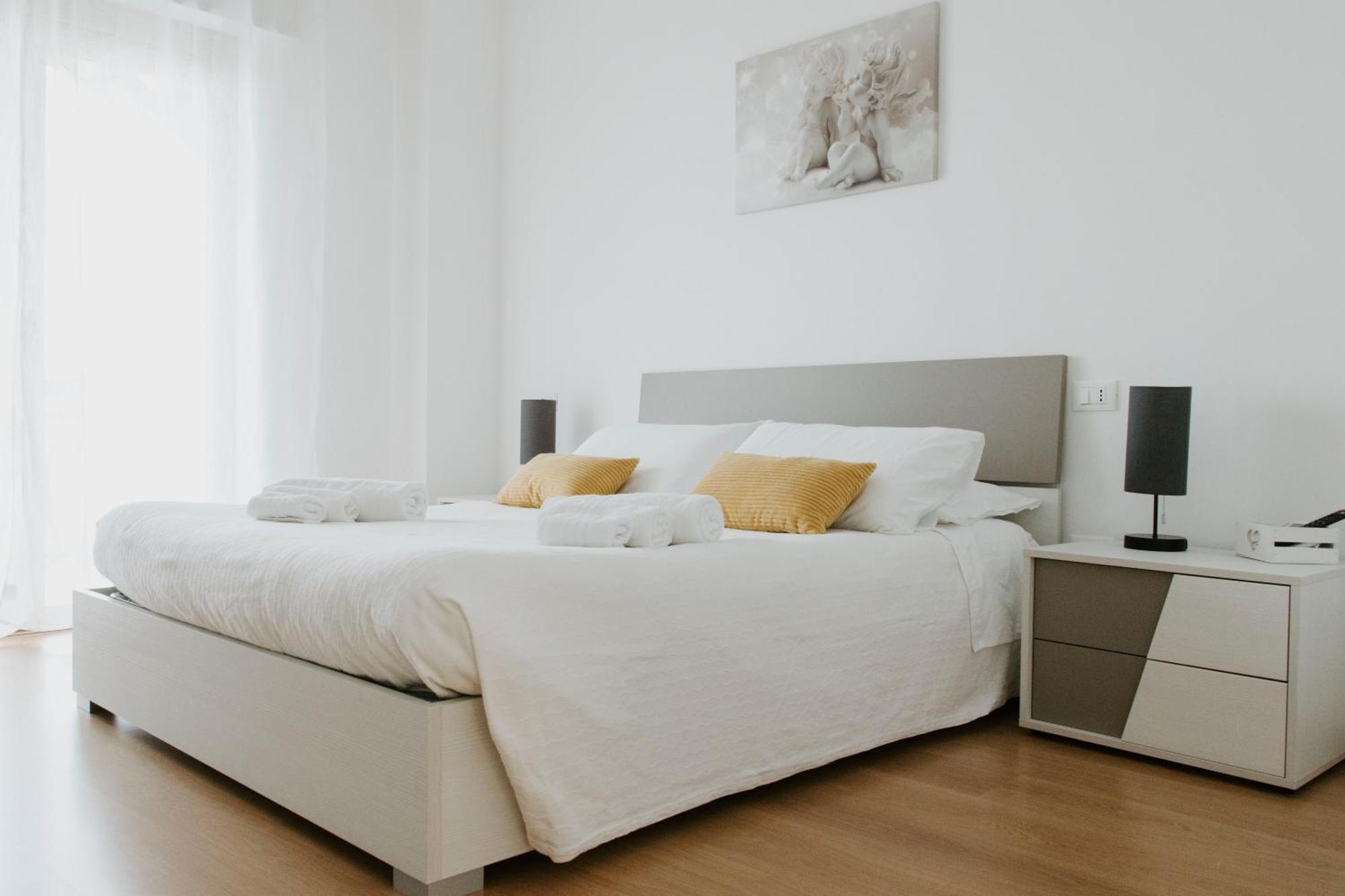 Bnb Nuova Vita Paola Exteriör bild